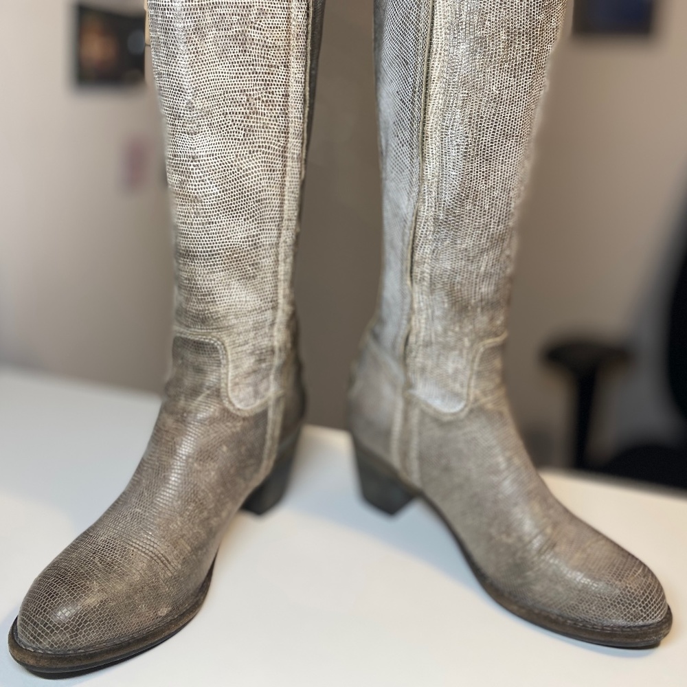Knee-high Faux Snakeskin Boots - Shabbies Amsterdam! Heeled, soft-sided boots!